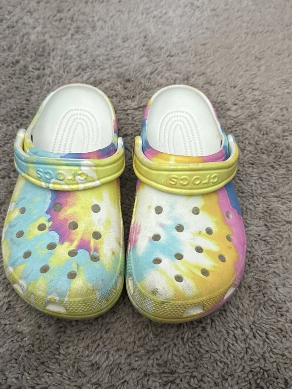 CROCS Kids Tie-Dye Classic Clog in Yellow, Blue & Pink